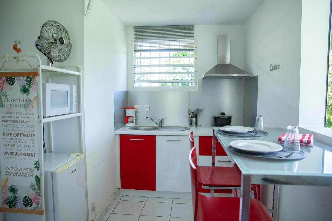 Studio Redshine Vila Sainte-Anne  Exterior foto